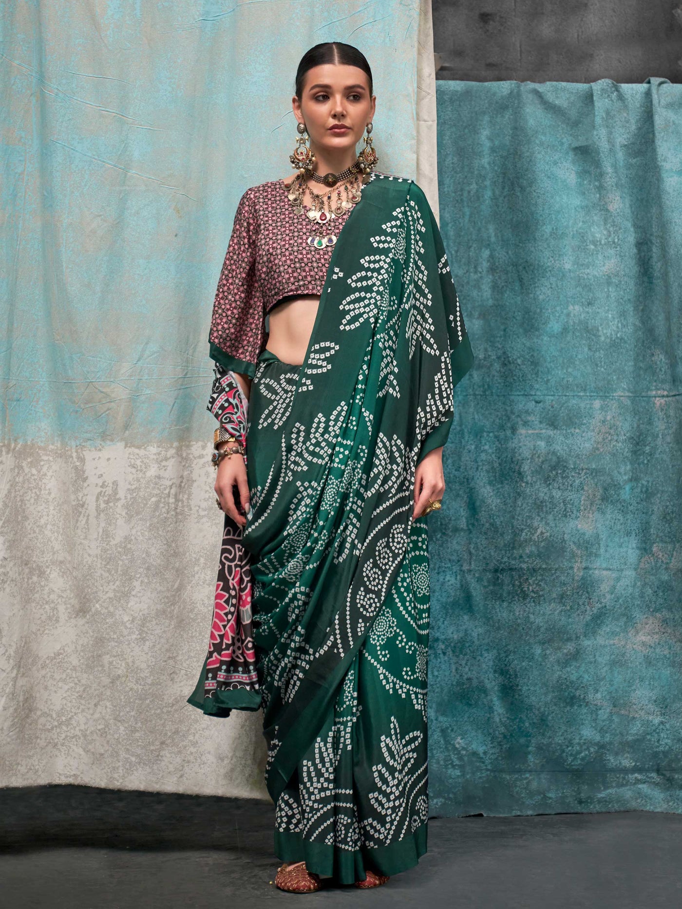 Sophisticated Green-Pink Pure Crepe Silk Saree with Digital Prints