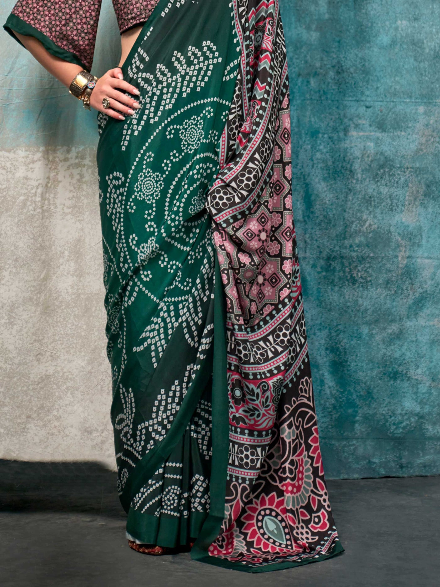 Sophisticated Green-Pink Pure Crepe Silk Saree with Digital Prints