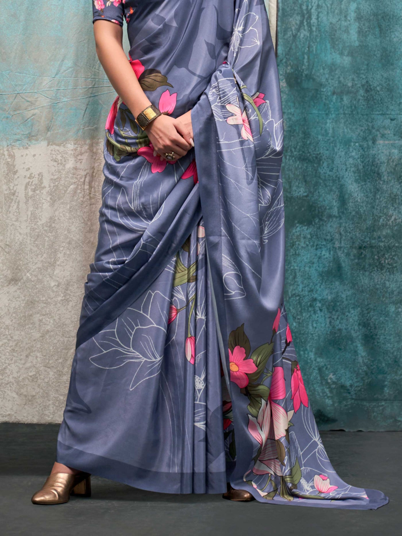 Elegant Silver Grey Pure Crepe Silk Saree with Kalamkari Prints