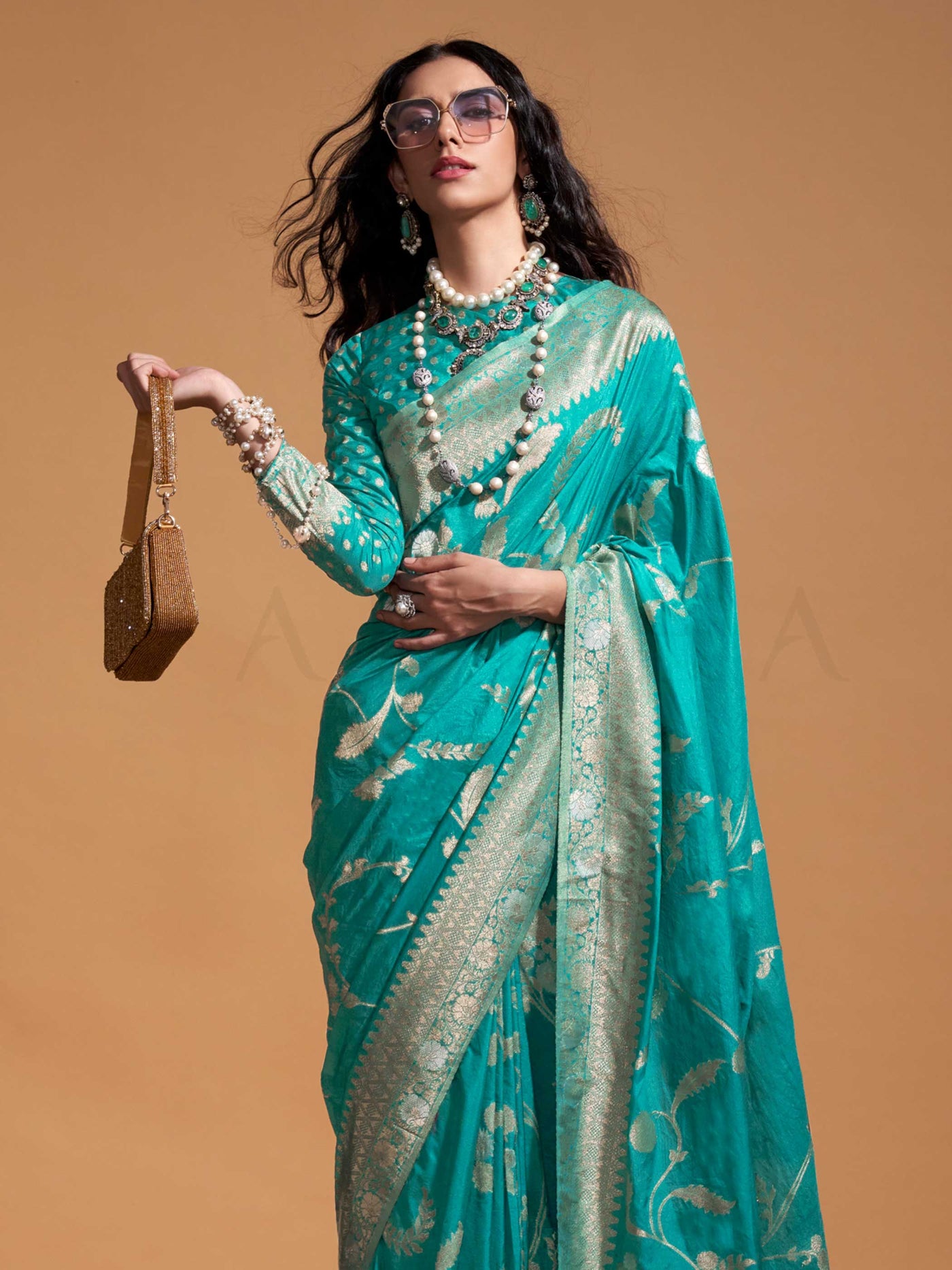 Turquoise Blue Pure Georgette Handloom Saree with Contrast Blouse Ethnic Partywear