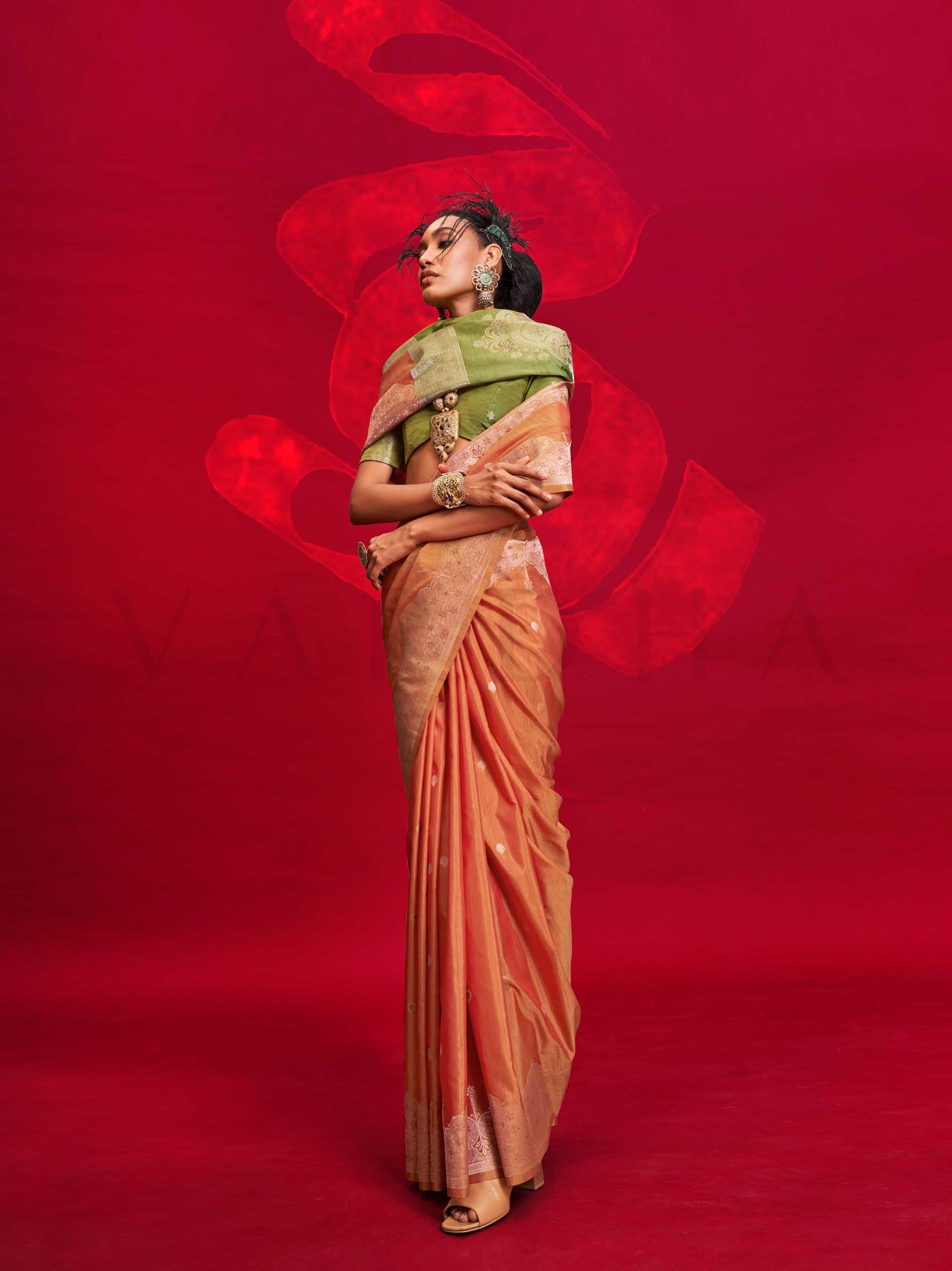 Peach Tussar Silk Handloom Saree with Green Ikkat Pallu – Exquisite Handloom Craftsmanship