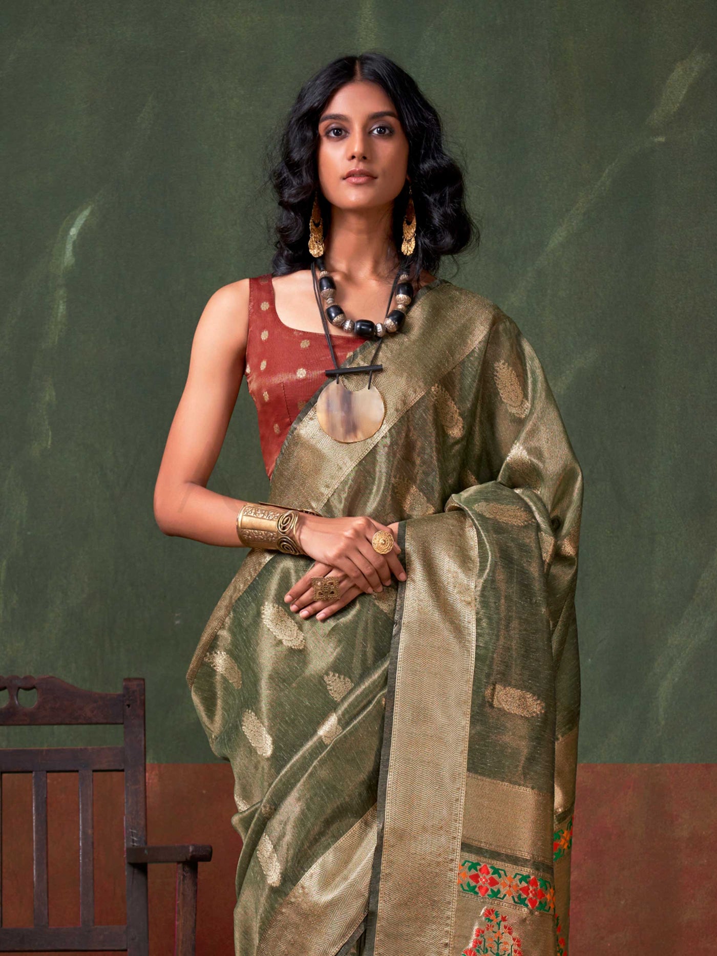 Green Banarasi Handloom Saree with Zari Tissue Work – Traditional Elegance