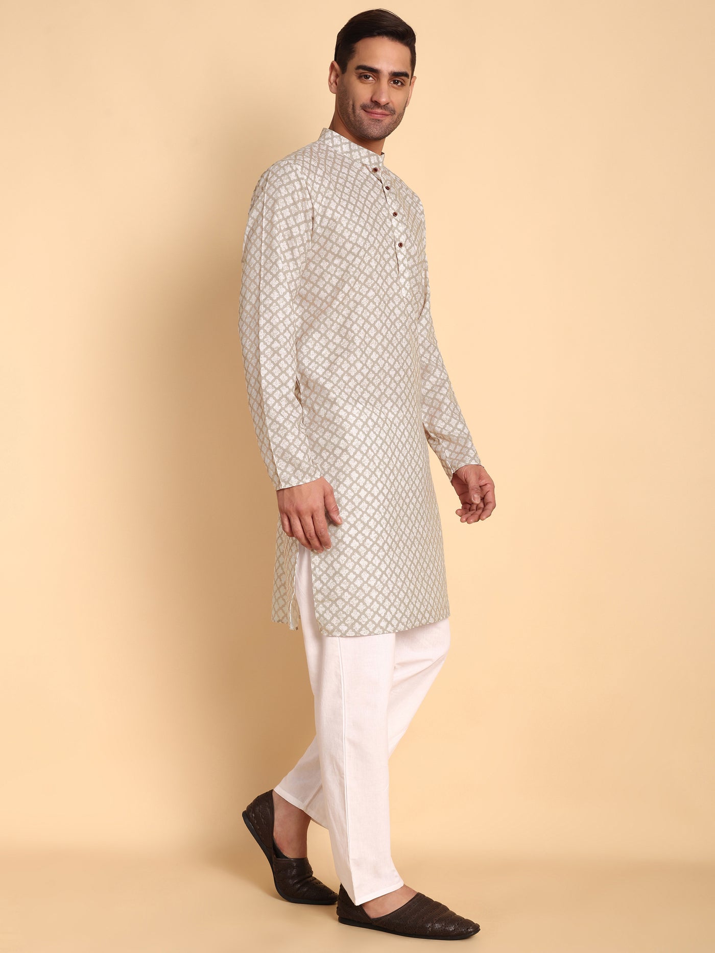 Traditional Cream Quatrefoil Printed Men's Cotton Kurta