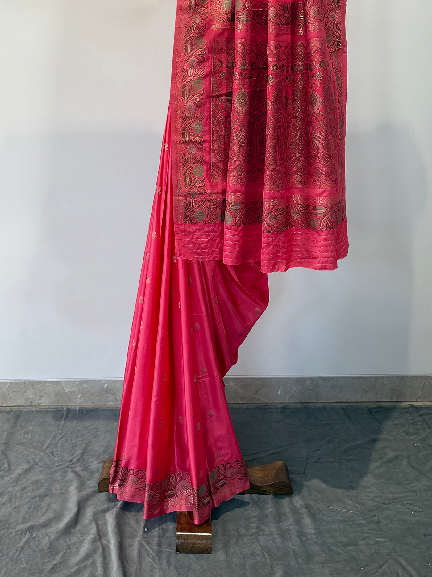 Neon Fuchsia Traditional Jamawar Satin Saree for Weddings & Celebrations