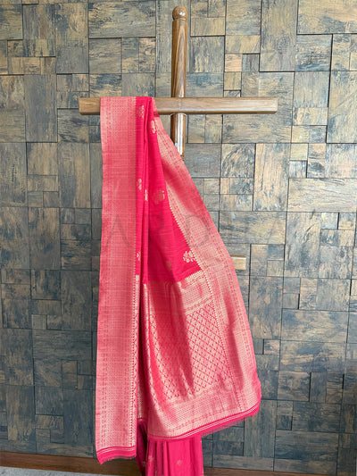 Exquisite Viva Magenta Tussar Silk Saree with Zari Border | Luxury Drape