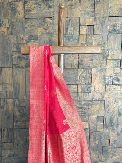 Exquisite Viva Magenta Tussar Silk Saree with Zari Border | Luxury Drape